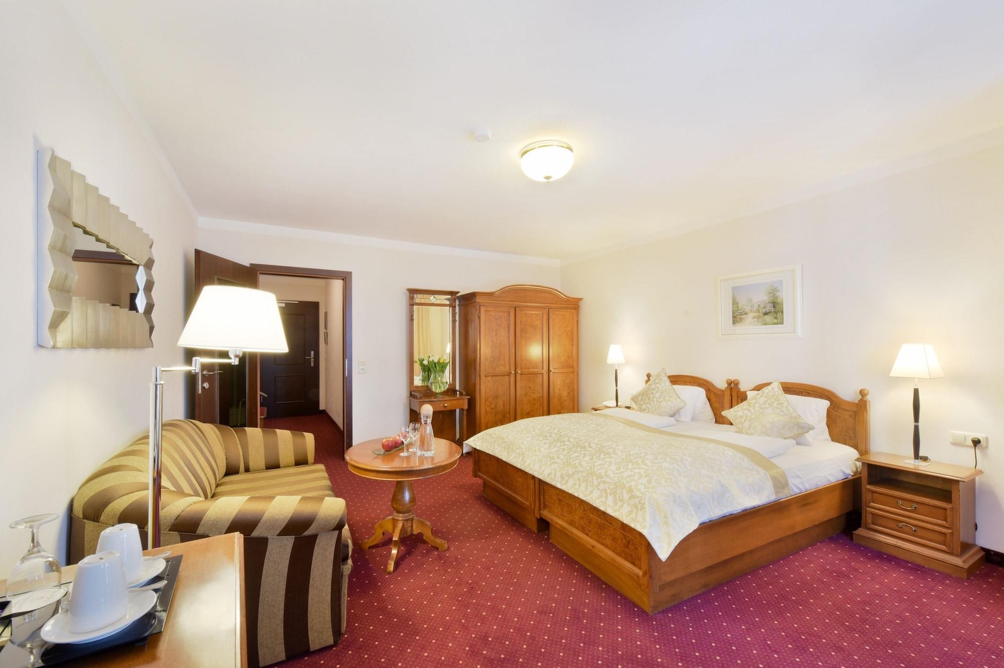 Cella Central Historic Boutique Hotel Zell am See Exterior foto