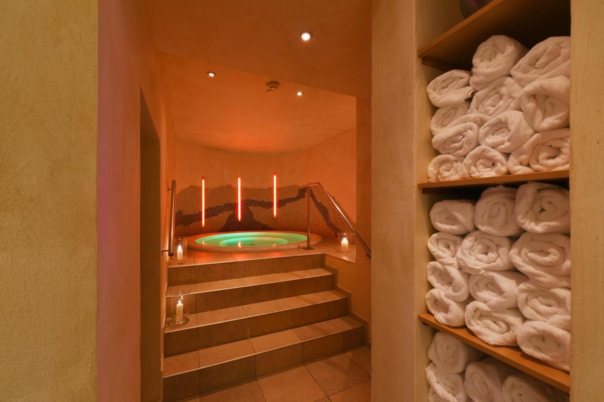 Cella Central Historic Boutique Hotel Zell am See Exterior foto